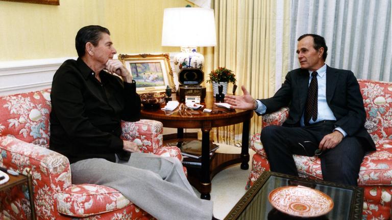 Vizepräsident George H.W. Bush 1983 mit Präsident Ronald Reagan