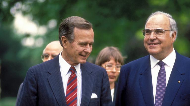 George H. W. Bush am 31. Mai 1989 mit Helmut Kohl