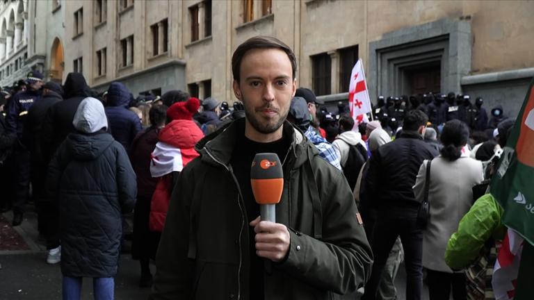 Proteste in Tiflis: "Massive Polizeipräsenz"