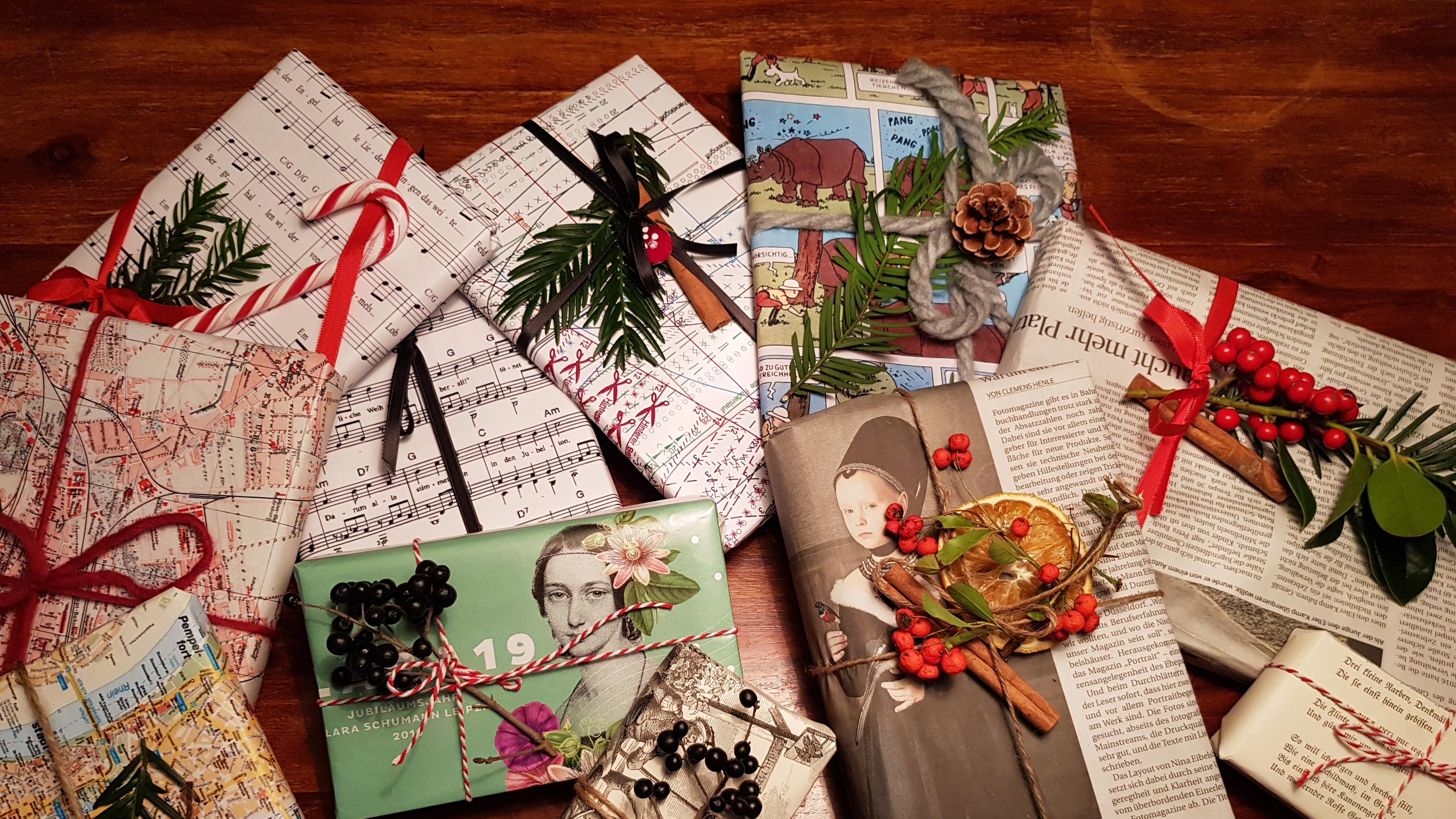 Nachhaltige Geschenkverpackung aus Zeitungspapier