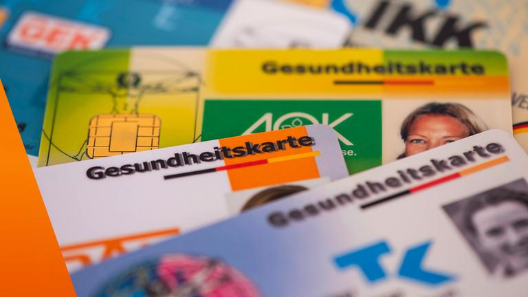 Gesundheitskarte verschiedener gesetzlicher Krankenkassen