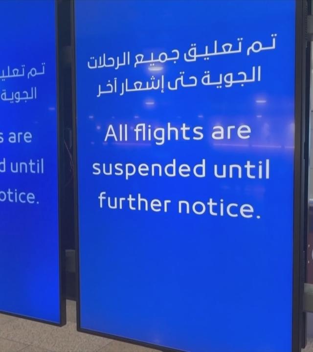 Anzeige imj Flugahfen: "All flights are suspended until further notice."