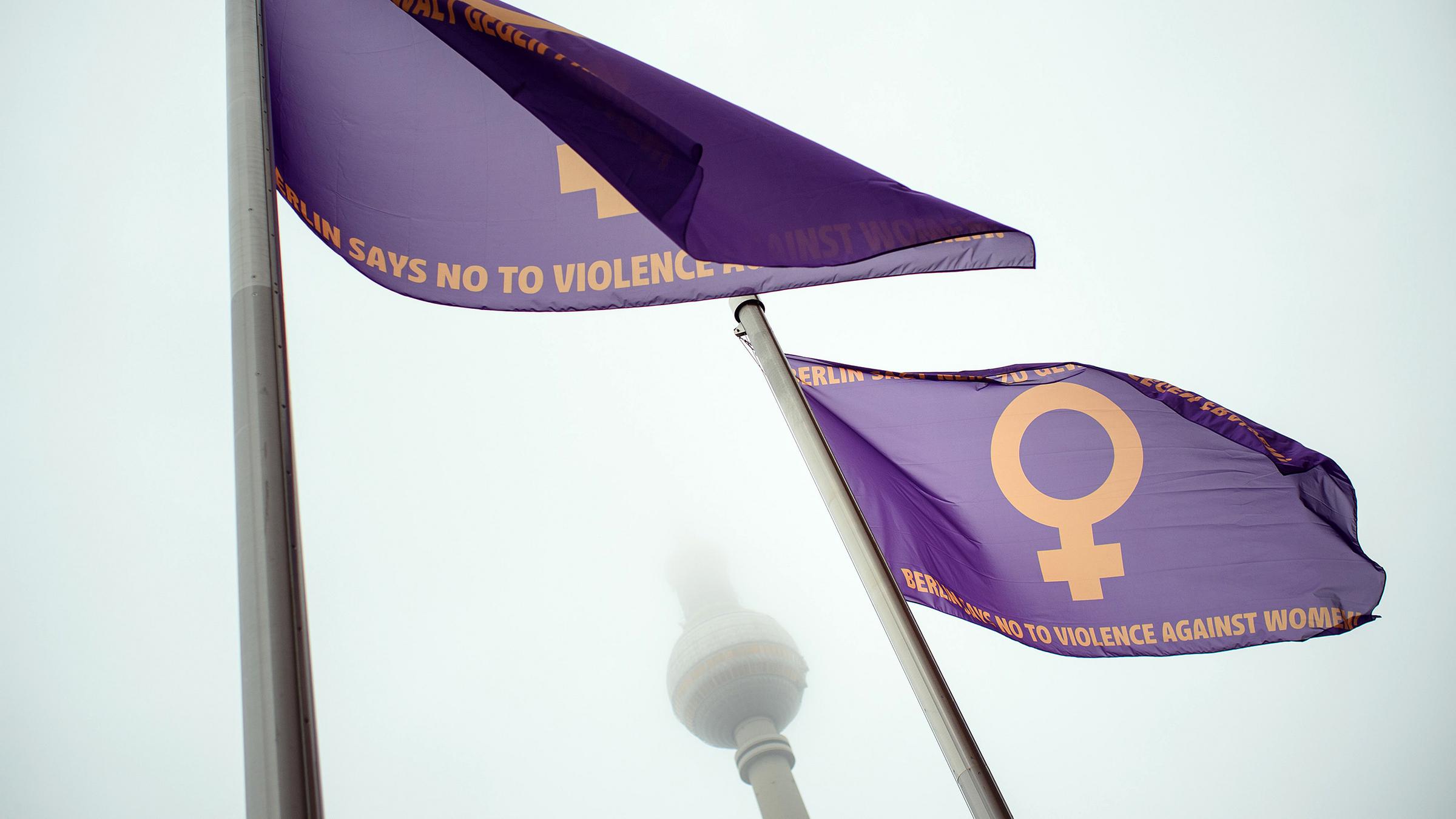 Kunstinstallation zum Thema "Gewalt gegen Frauen" in Berlin.