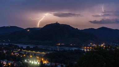 Blitze über dem Siebengebirge am 21.06.2026.