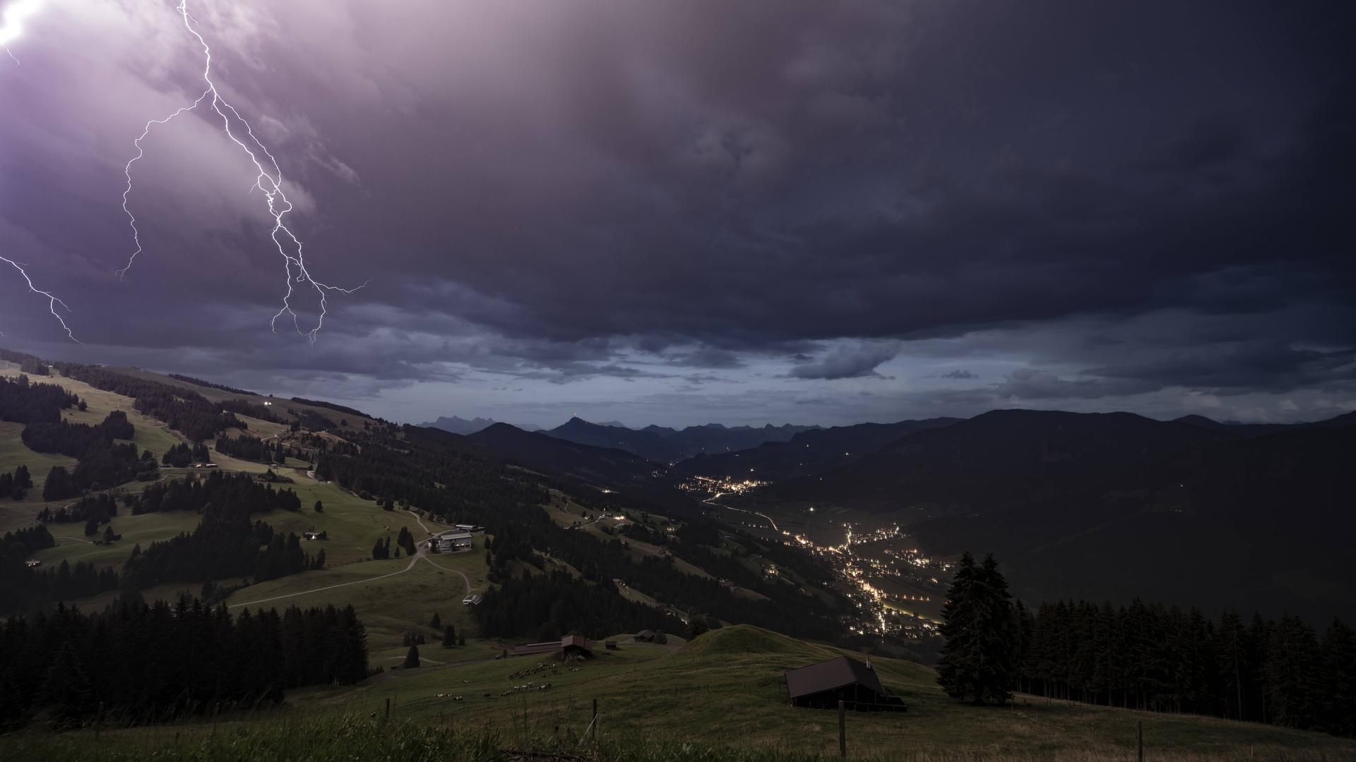 Gewitter führen in den Bergen immer wieder zu Unfällen und Toten.