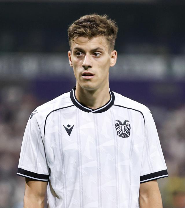 Der griechische Fußballer Giannis Konstantelias von PAOK im Einsatz während des Qualifikationsspiels zur UEFA Europa League zwischen dem RSC Anderlecht und PAOK in Brüssel, Belgien, am 13.08.2026.