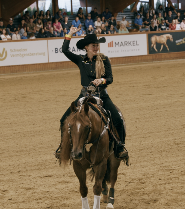 Gina Schumacher bei den World Reining Championships in Givrins.