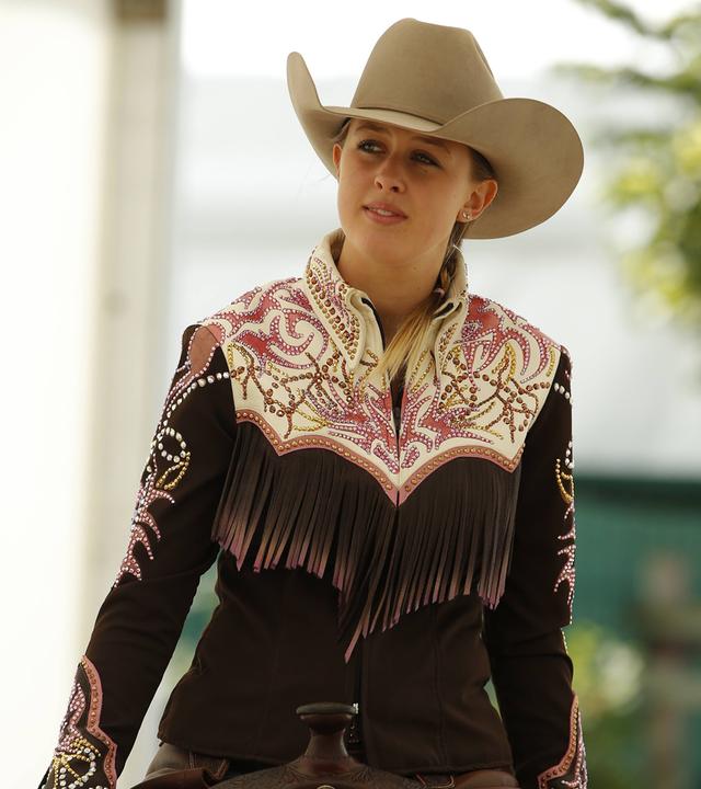 Gina Schumacher im Westernreiten-Outfit 