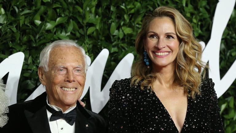 Auf Instagram teilen Prominente wie die Schauspielerin Julia Roberts ihre Trauer über den Tod des italienischen Modeschöpfers.