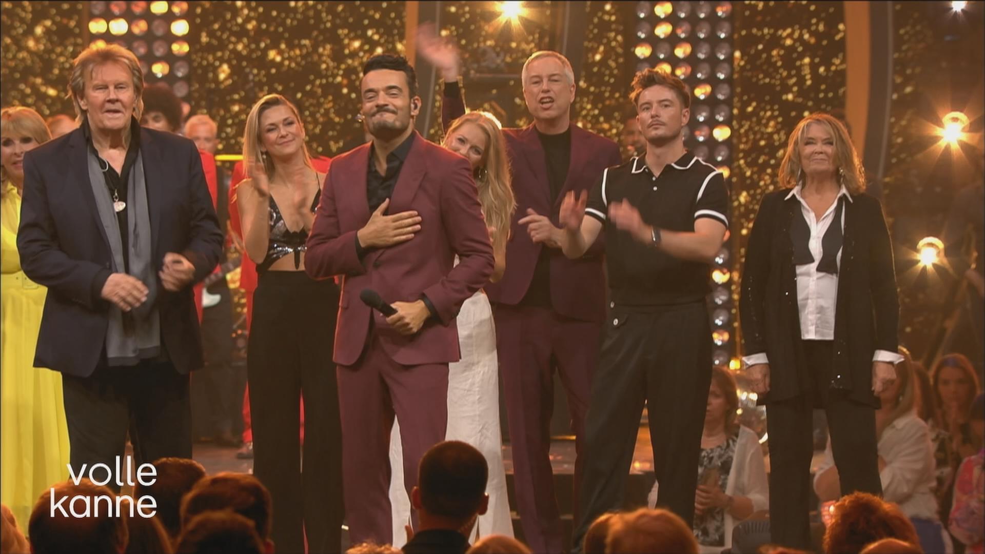 Giovanni Zarella mit weiteren Stars auf der Bühne
