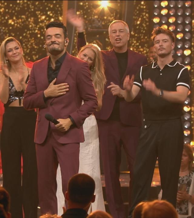 Giovanni Zarella mit weiteren Stars auf der Bühne