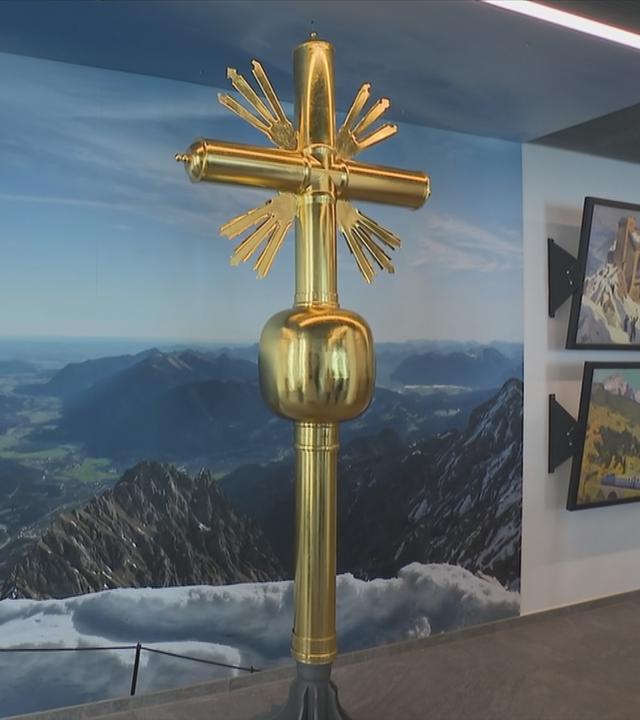 Neues Indoor-Gipfelkreuz auf Zugspitze