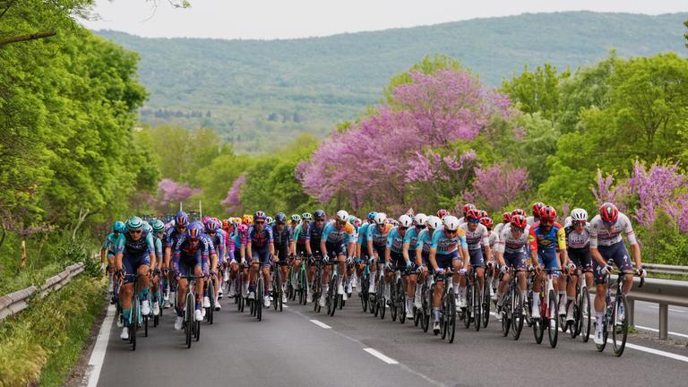 Das Peloton auf der erste Etappe des diesjährigen Giro d'Italia, der in Bulgarien startete