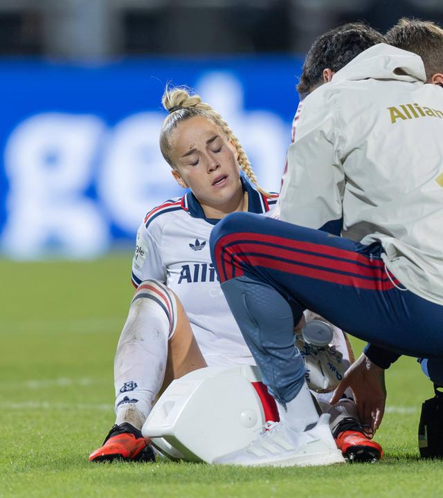 Verletzung bei Giulia Gwinn (FC Bayern München). 