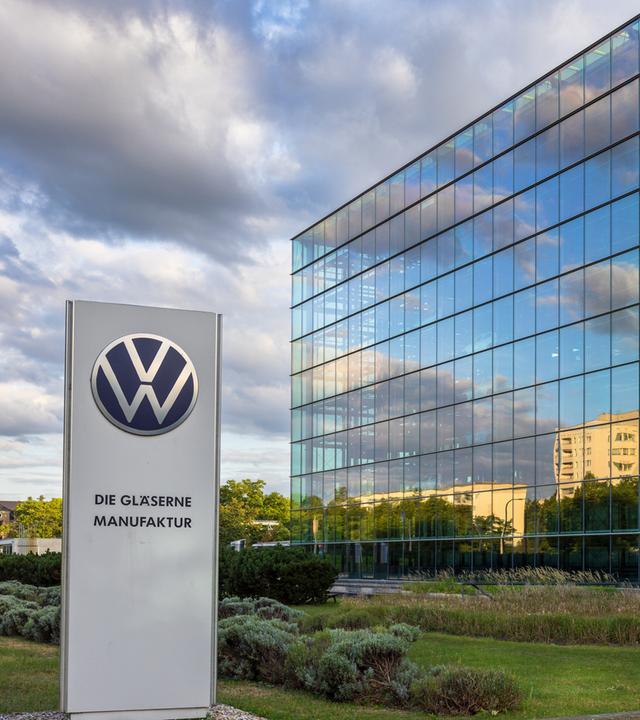 Gläserne Manufaktur von Volkswagen in Dresden