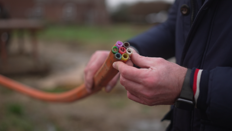 Querschnitt eines Glasfaserkabels 