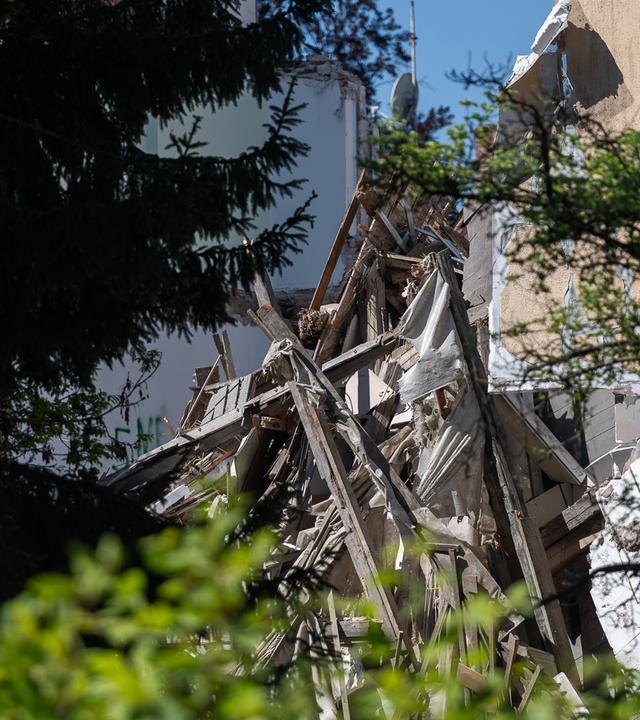 Die Rückseite des eingestürzten Wohnhauses in der Innenstadt von Görlitz