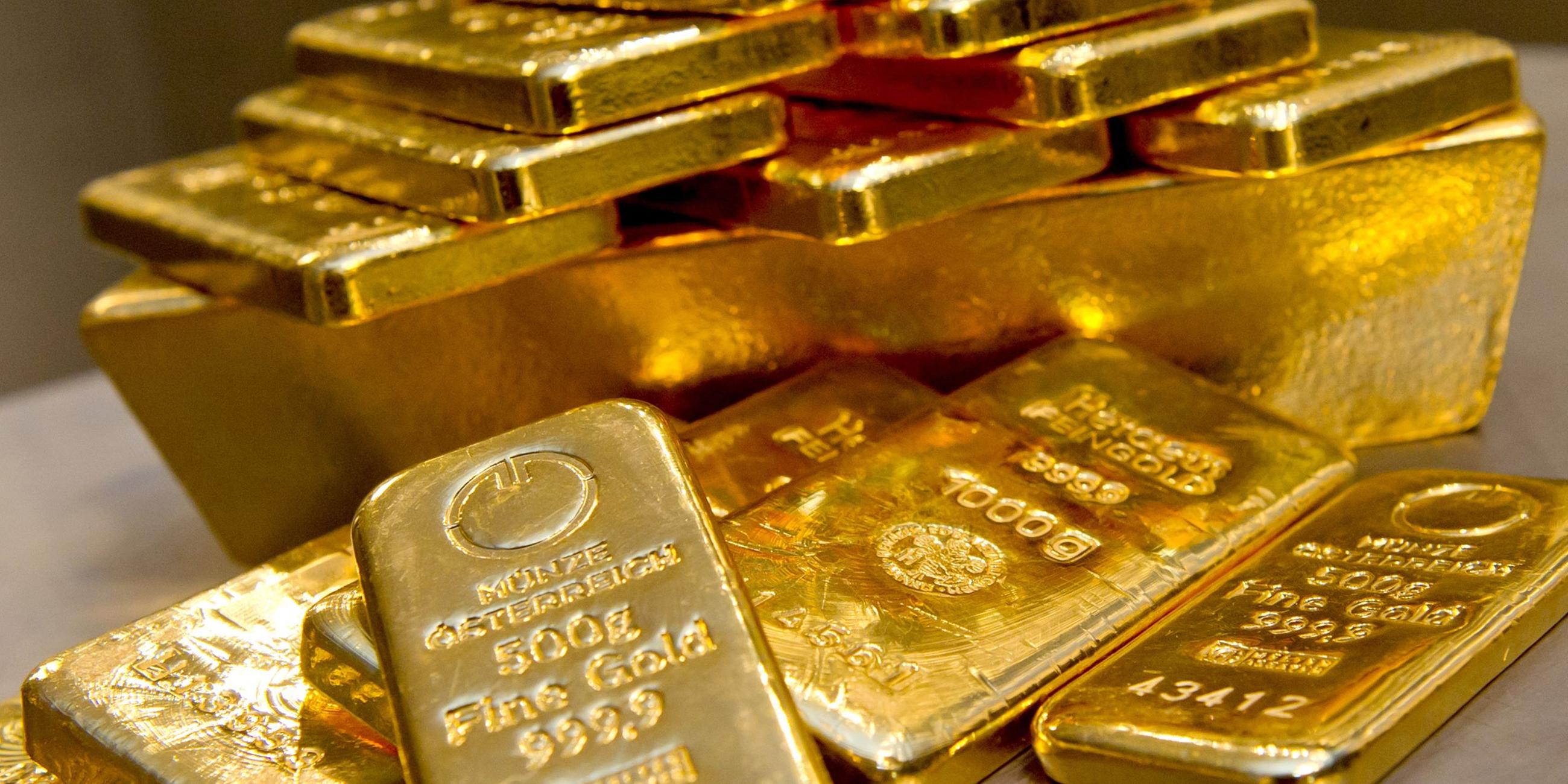 Goldbarren in unterschiedlicher Größe
