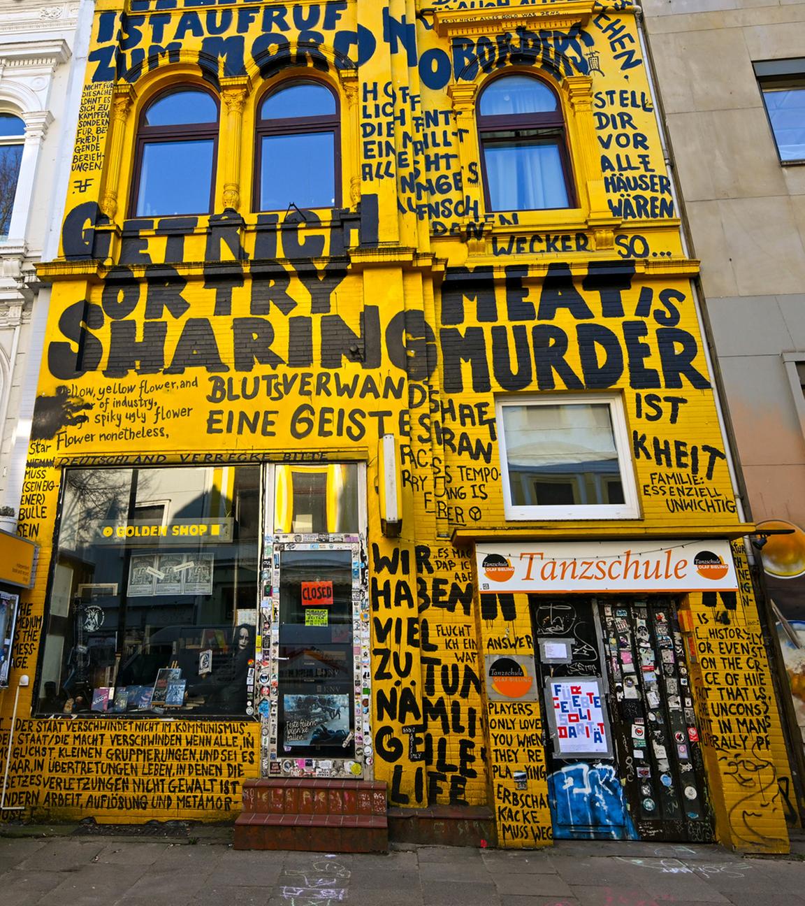 Der Buchladen "Golden Shop" in der Fehrfeld-Straße in Bremen.