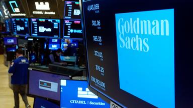 Chefjuristin von Goldman Sachs geht wegen Epstein-Verbindung