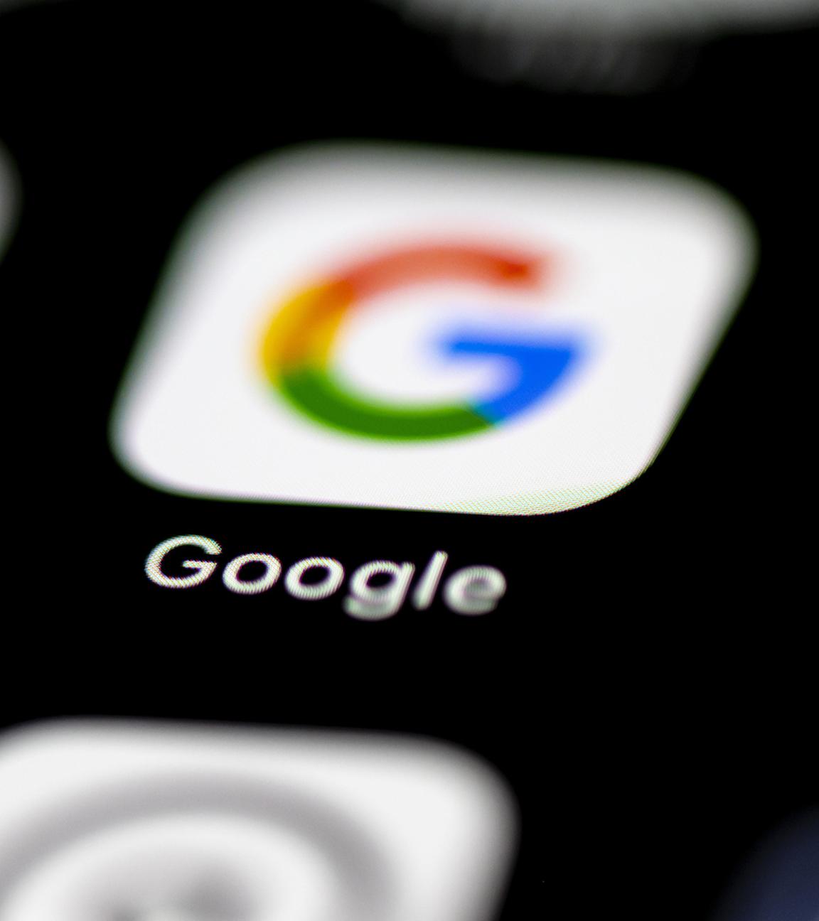 Logos der Google-Apps auf einem Smartphone