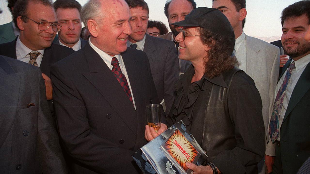 Treffen von Michael Gorbatschow und Klaus Meine von der Band "Scorpions".