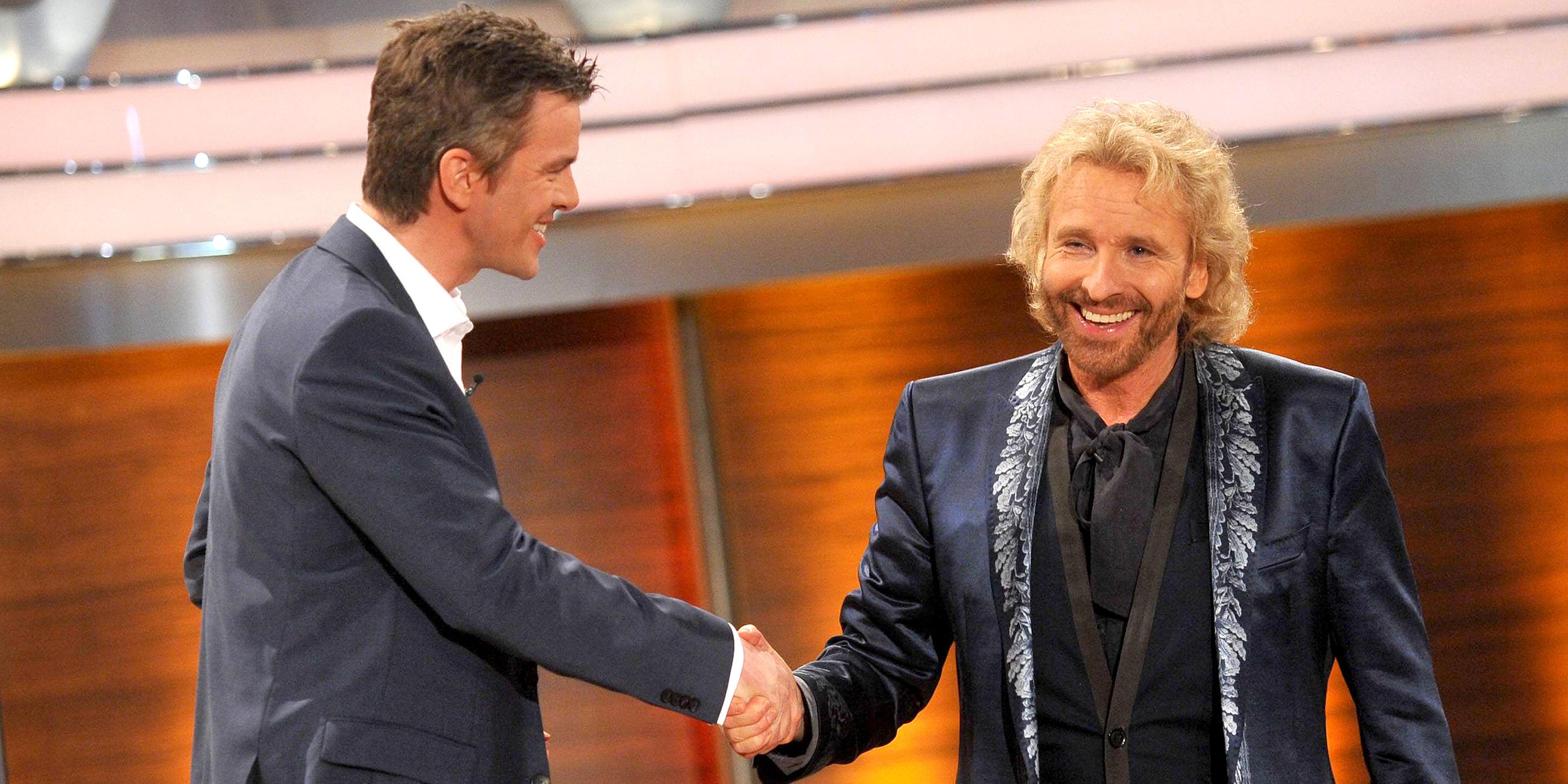 2011 übergibt Gottschalk Wetten, dass ..? an Moderator Markus Lanz