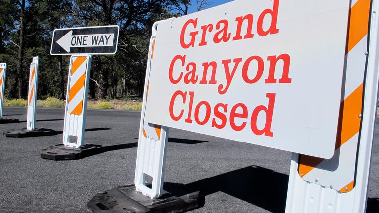"Grand Canyon geschlossen"-Schild 