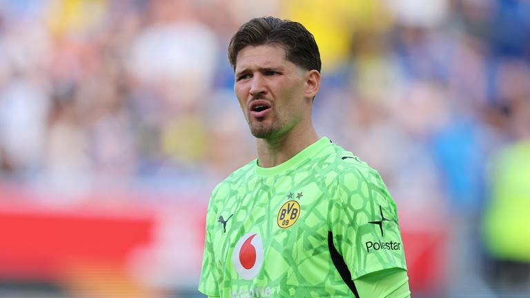 Torwart Gregor Kobel, Borussia Dortmund