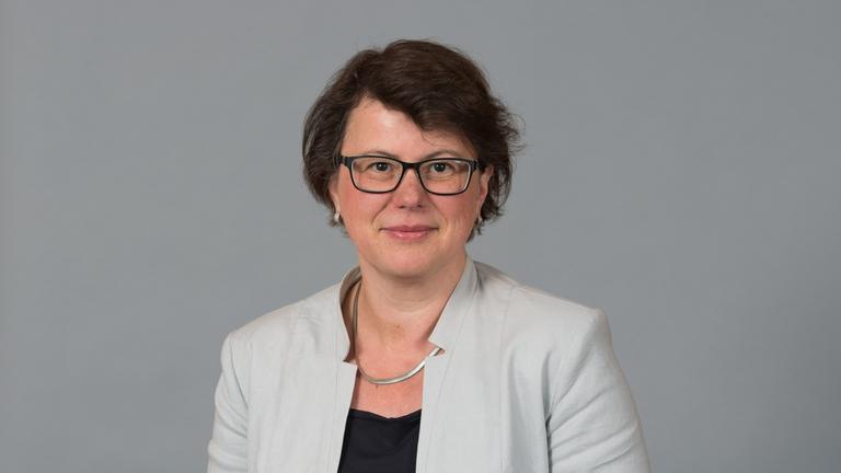 Porträt ZDF-Fernsehratsmitglied Cornelia Tausch