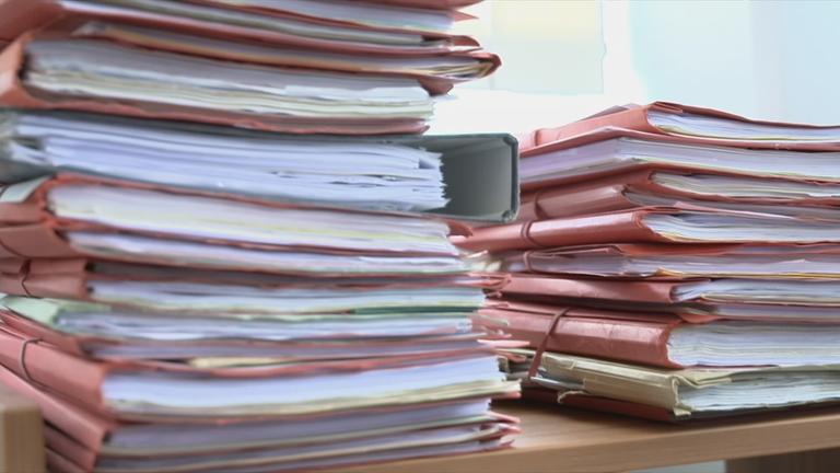 Aktenberg in Gericht