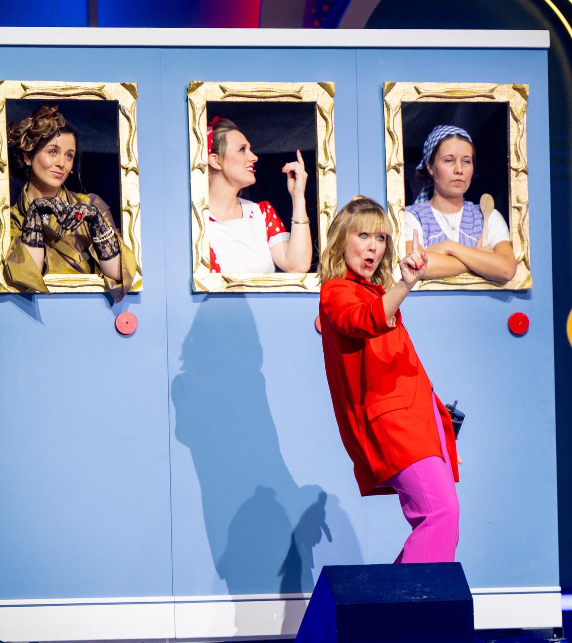 Katharina Greule, Teresa Betz, Laura Heinz und Marie Döngi bei "Mainz bleibt Mainz, wie es singt und lacht"