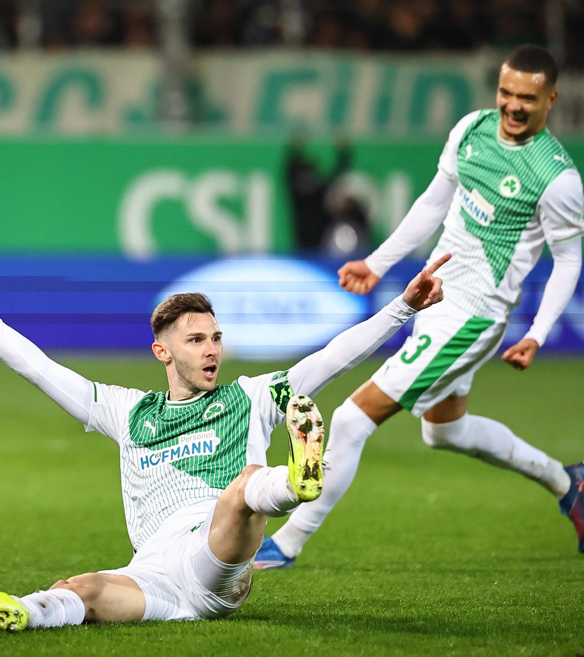Fußball: Greuther Fürth gegen Elversberg.