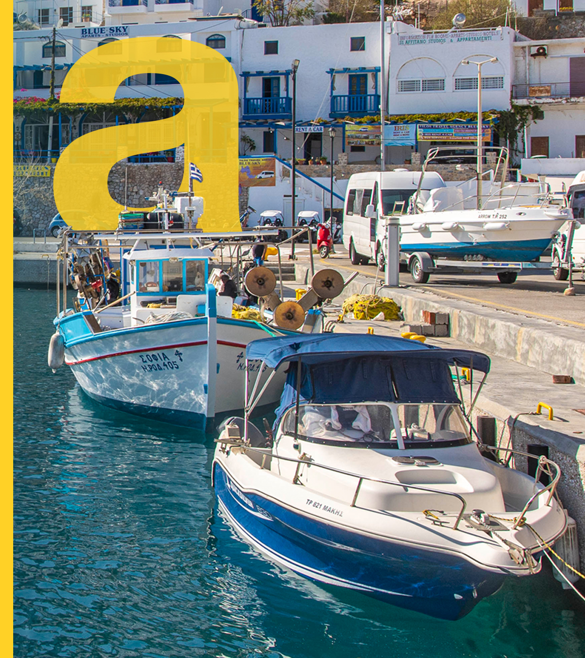 Boote im Hafen der griechischen Insel Tilos