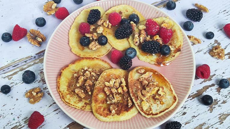 „Tiganites“ – griechische Pfannkuchen