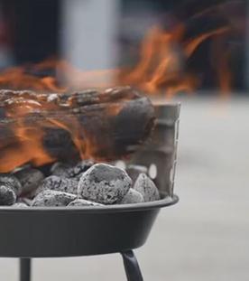 Lebensgefahr: Heckenbrand durch Garten-Grill