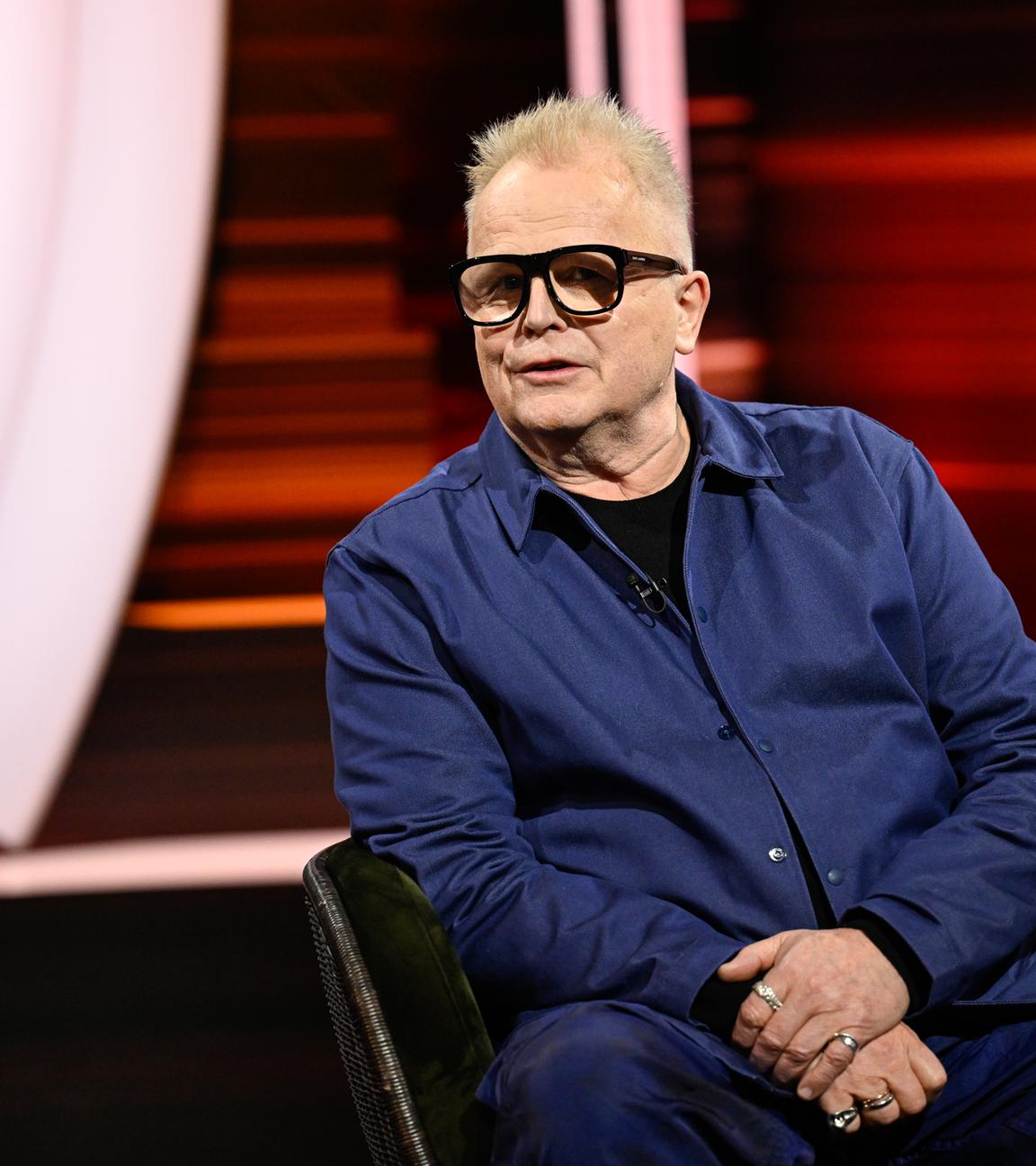 Herbert Grönemeyer sitzt bei Markus Lanz.