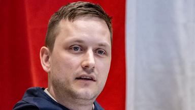 Der grönländische Premierminister Jens-Frederik Nielsen spricht bei einer Veranstaltung in Nuuk.