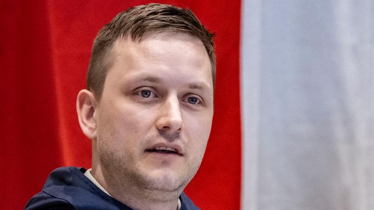 Der grönländische Premierminister Jens-Frederik Nielsen spricht bei einer Veranstaltung in Nuuk.