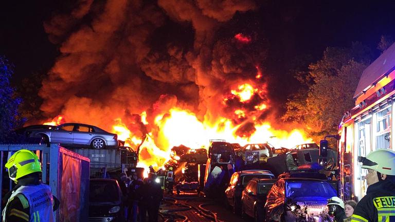 Oldenburg: Feuer beschädigt Mobilfunkturm