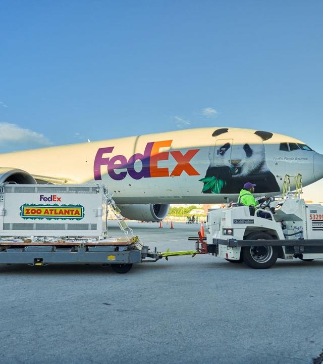 Ein Fedex Flugzeug, das die Großen Pandas nach Atlante transortiert hat. 