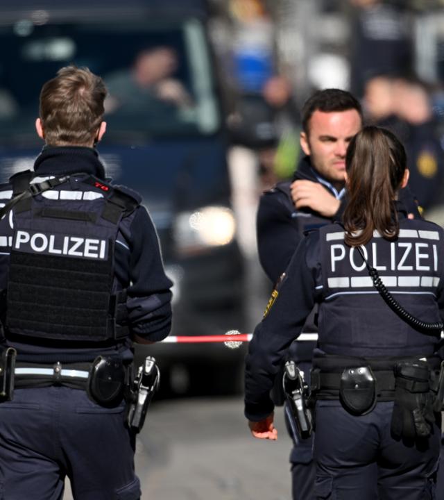 Mannheim: Auto rast in Menschenmenge