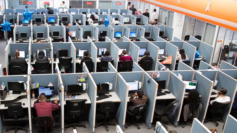 Grossraumbüro eines Callcenters