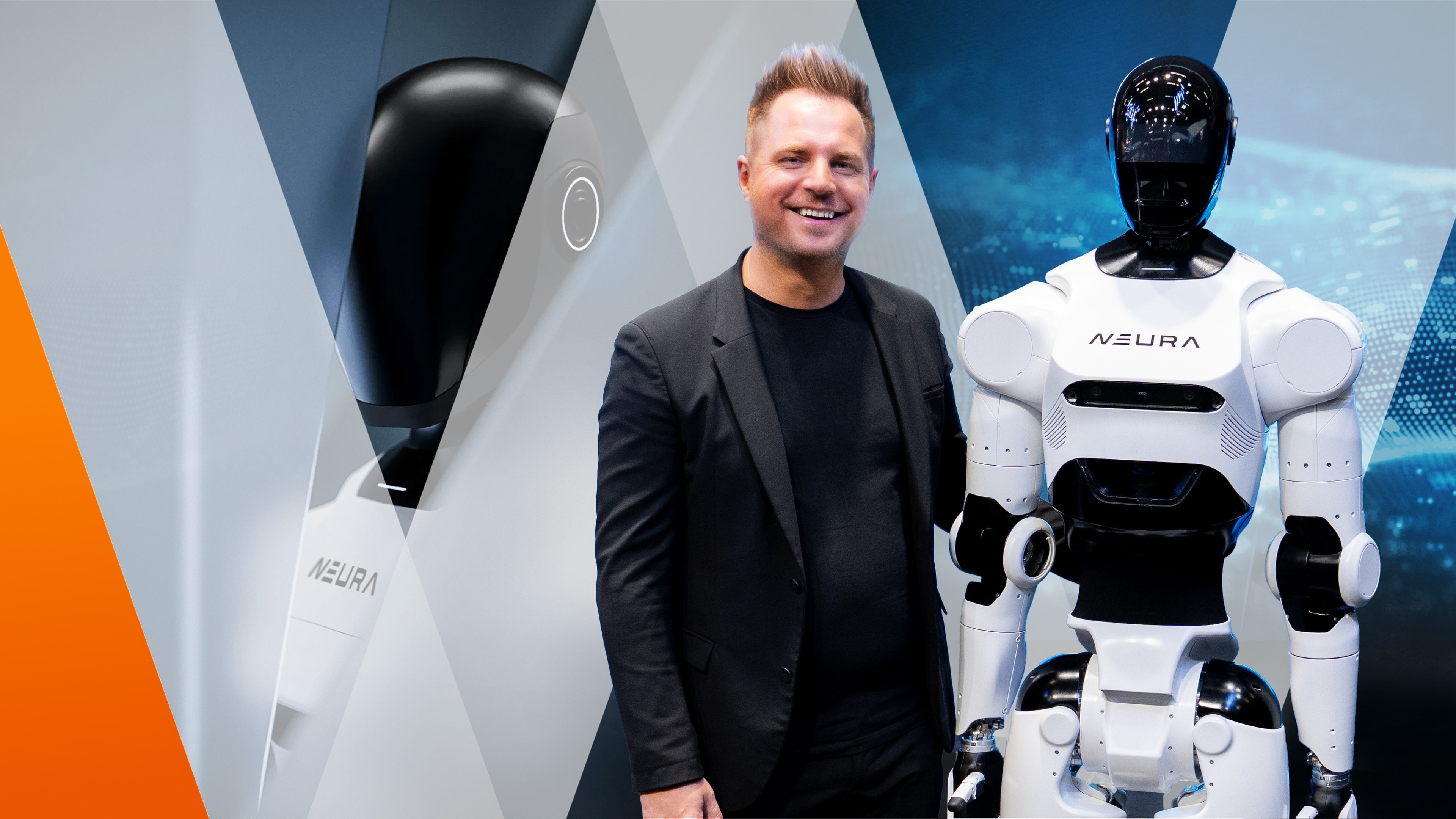 David Reger mit einem der ersten serienreifen kognitiven Roboter