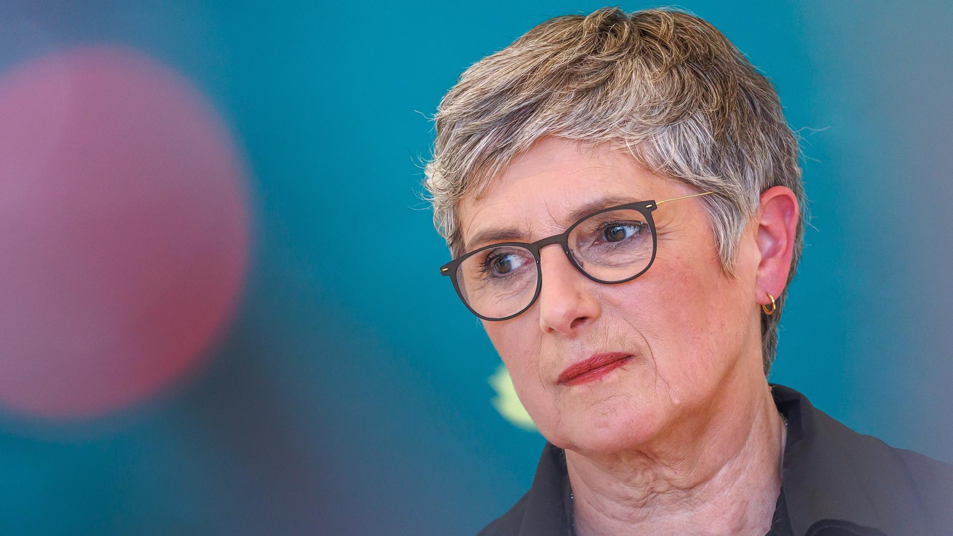 Grünen-Fraktionschefin Haßelmann bei einem Statement der Grünen in Berlin