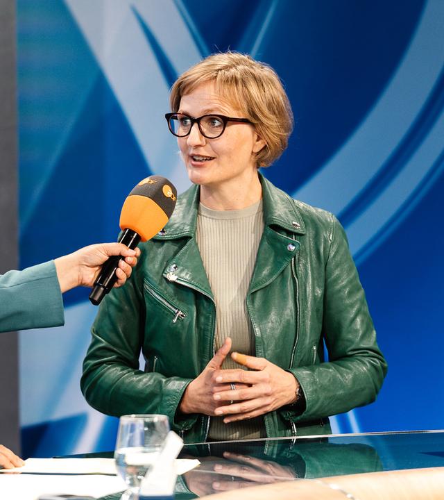 Grünen-Chefin Franziska Brantner mit einer Reaktion zu den Wahlen in Mecklenburg-Vorpommern und Berlin.