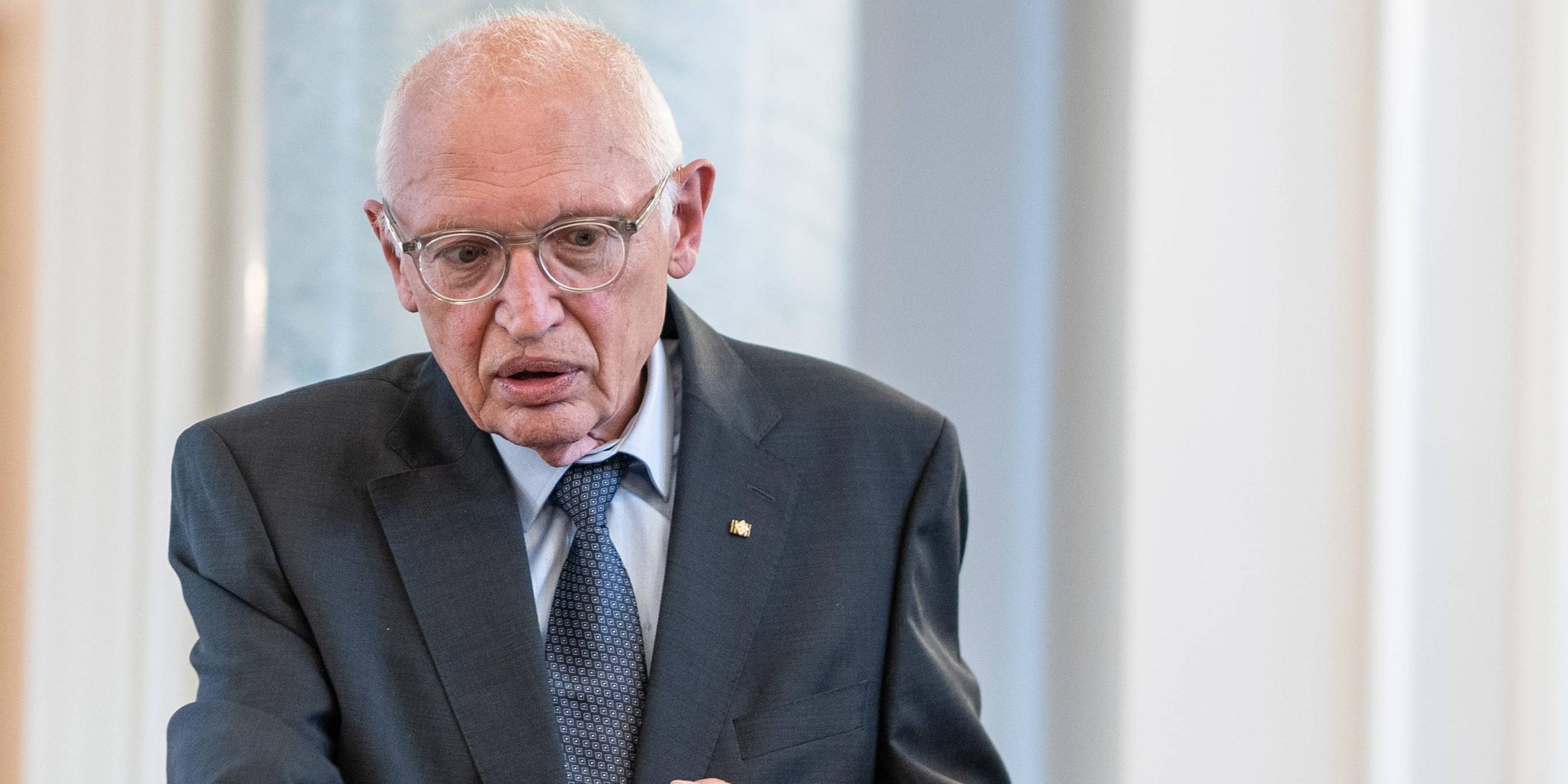 Günter Verheugen, ehemaliger EU-Kommissar