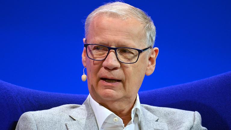 Günther Jauch bei einer öffentlichen Veranstaltung. 
