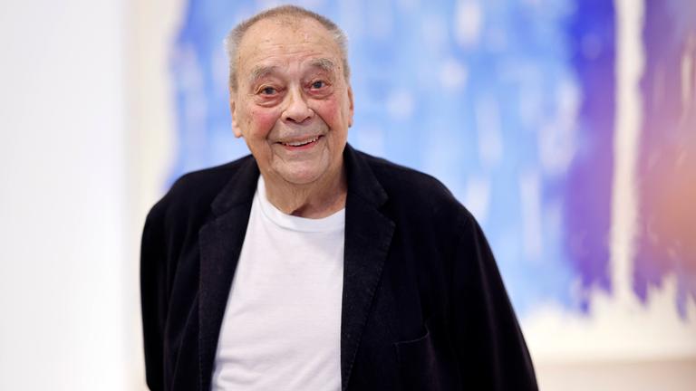 Künstler Günther Uecker im January 2024.