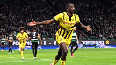 ortmunds Serhou Guirassy jubelt über seinen Treffer zum 0:1.